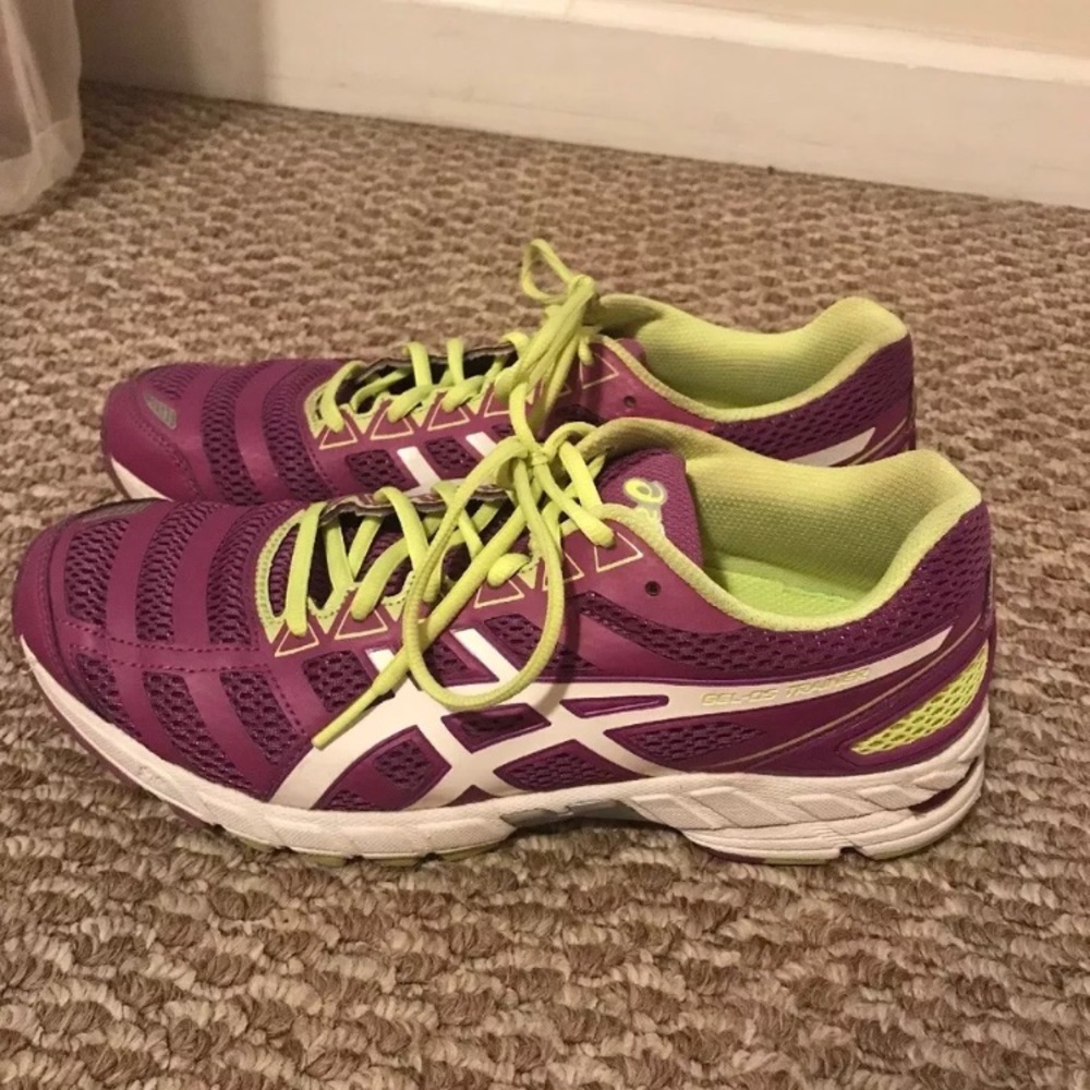 Asics Gel-DS Trainer 18 women's shoes- size 9.5